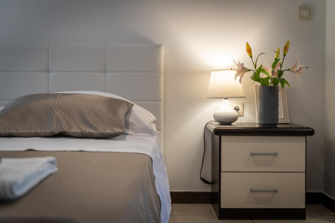 Studio Apartment La Luna Split Kültér fotó