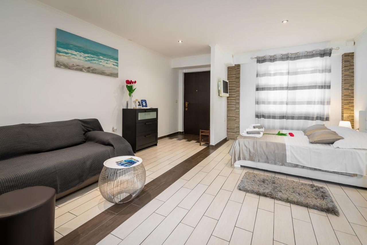 Studio Apartment La Luna Split Kültér fotó
